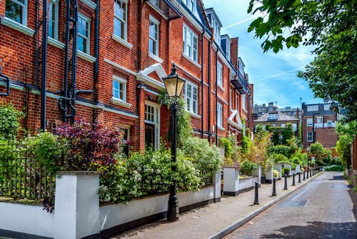 terraced houses in North Londonterraced houses in North London