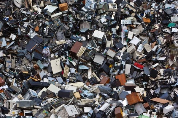 landfill of e-waste